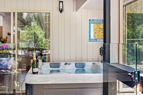 1-5 Marshalls Rd, Montville, QLD 4560