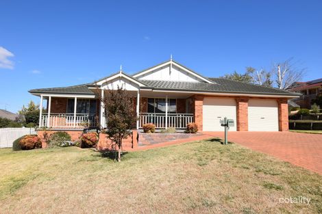 Property photo of 19 Cherrywood Crescent Llanarth NSW 2795
