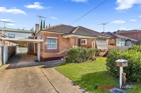 15 Chuter Ave, Monterey, NSW 2217