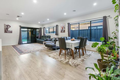 Property photo of 8 Atherton Way Werribee VIC 3030