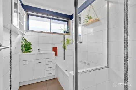 Property photo of 81 Darnley Drive Skye VIC 3977