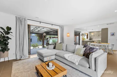 Property photo of 81 Darnley Drive Skye VIC 3977