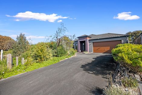 Property photo of 16 Outrigger Drive Inverloch VIC 3996