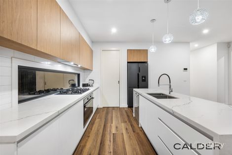 Property photo of 32 Crop Drive Fraser Rise VIC 3336