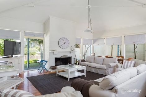 9 Leyden Ave, Portsea, VIC 3944