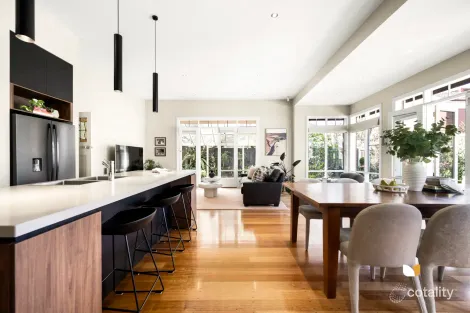 Property photo of 8 Elder Parade Essendon VIC 3040