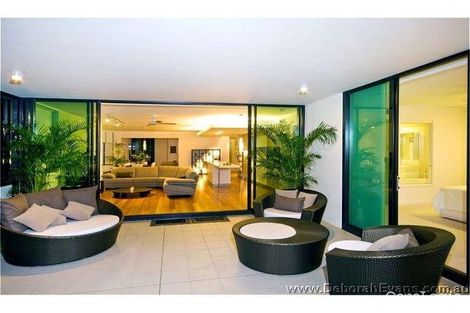 Property photo of 316/90 Wynnum Road Norman Park QLD 4170