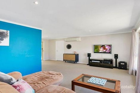 Property photo of 27 Quigan Terrace Highland Park QLD 4211