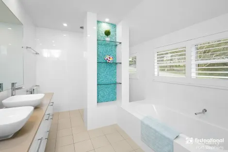 Property photo of 16 Reflections Drive One Mile NSW 2316