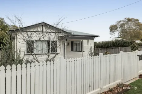 22 Rhyde St, Mount Lofty, QLD 4350