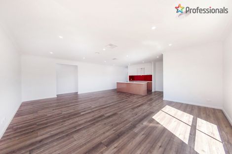 Property photo of 498 Brookfield Boulevard Mickleham VIC 3064