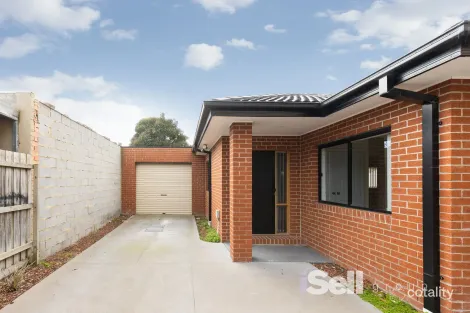 2/19 Parkmore Rd, Keysborough, VIC 3173