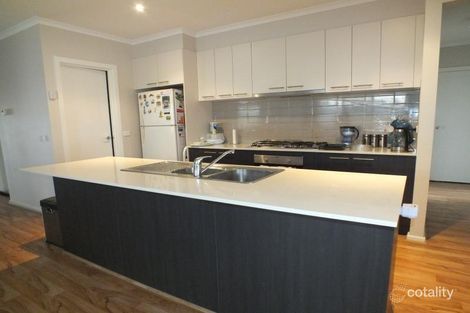 Property photo of 33 Bush Street Manor Lakes VIC 3024