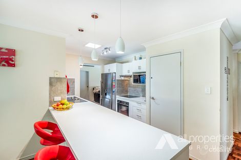 Property photo of 4 Venosa Place Regents Park QLD 4118