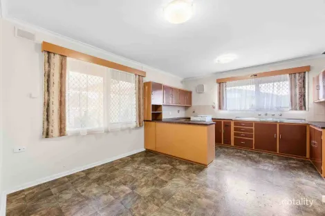 Property photo of 5 Whitehead Avenue Murray Bridge SA 5253