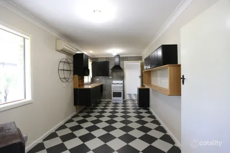 Property photo of 1 Treasure Road Sinclair WA 6450