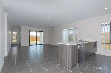 Property photo of 26 Brindabella Street Newport QLD 4020