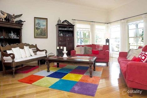 Property photo of 2 Nagara Court Mount Waverley VIC 3149