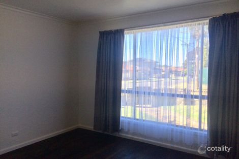 Property photo of 28 Andrew Road St Albans VIC 3021