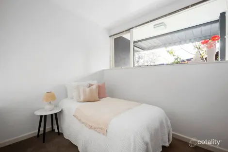 Property photo of 3/4 Lambert Road Toorak VIC 3142