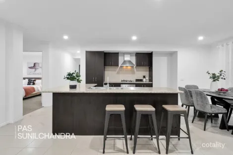 Property photo of 15 Tyndall Street Cranbourne East VIC 3977