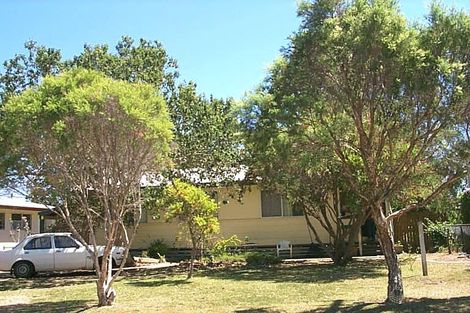 Property photo of 127 Sisley Street Koongal QLD 4701