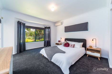 Property photo of 27 Monterey Keys Drive Helensvale QLD 4212