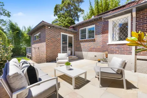 Property photo of 135 Eastern Valley Way Castlecrag NSW 2068