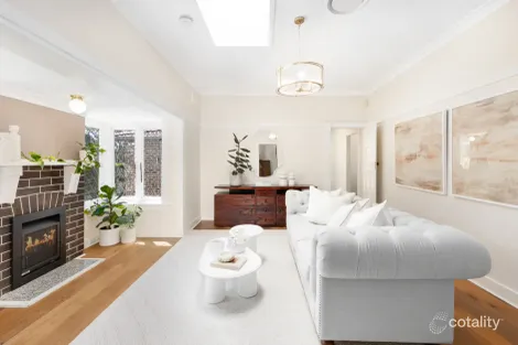 Property photo of 135 Eastern Valley Way Castlecrag NSW 2068