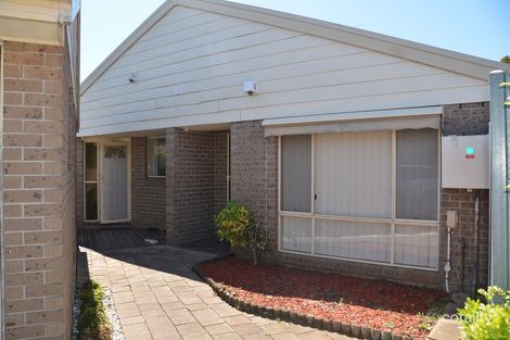 2/43a Carinya Rd, Girraween, NSW 2145