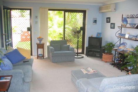 Property photo of 2/16 Montezuma Drive Burleigh Waters QLD 4220