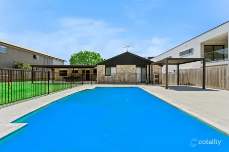 Property photo of 9 Beverley Avenue Rochedale South QLD 4123