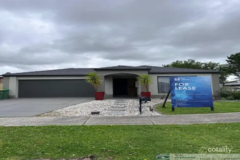 Property photo of 52 Edenbrook Circuit Pakenham VIC 3810