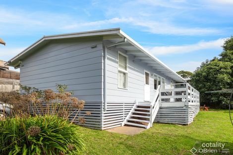 Property photo of 22 Raywood Avenue Cowes VIC 3922