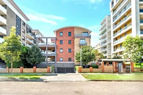 8/8 Castlereagh St, Liverpool, NSW 2170
