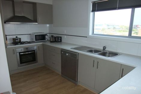 Property photo of 2/39 Blue Water Circle Cape Paterson VIC 3995