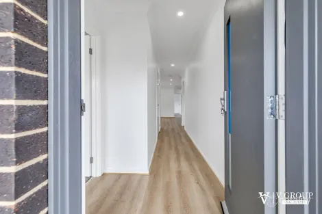 Property photo of 32 Sodium Street Kalkallo VIC 3064