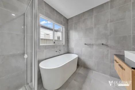 Property photo of 32 Sodium Street Kalkallo VIC 3064