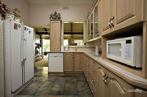 Property photo of 11 Clyde Road Menora WA 6050