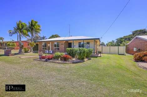 5 Marine Tce, Burnett Heads, QLD 4670