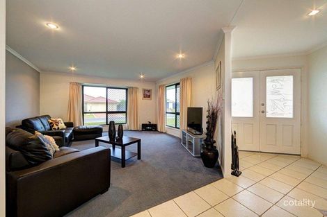Property photo of 6 Leon Place Coral Cove QLD 4670