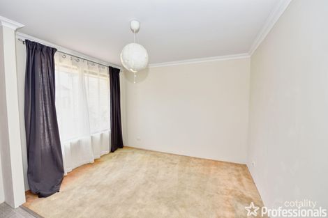 Property photo of 11 Bogue Way Port Kennedy WA 6172