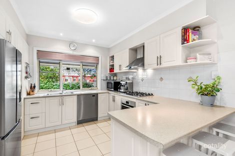 Property photo of 18 Hewitt Drive Grovedale VIC 3216