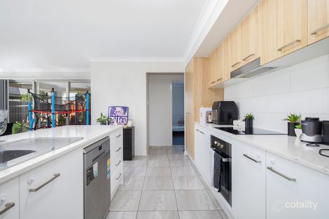 Property photo of 61 Barr Promenade Thornton NSW 2322