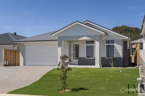 Property photo of 28 Milburn Circuit Boolaroo NSW 2284