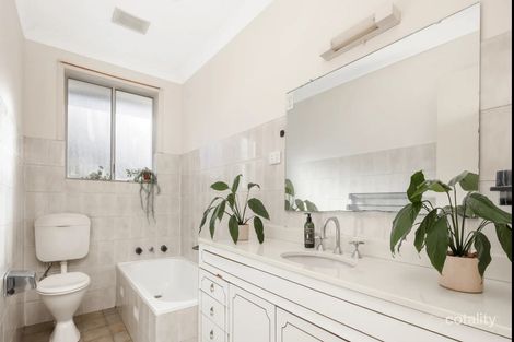 Property photo of 32 Drayton Avenue Castle Hill NSW 2154