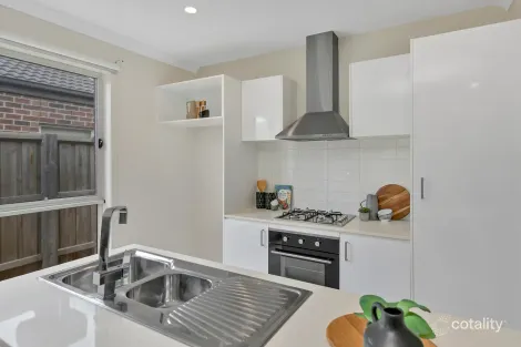 Property photo of 16 Hanley Street Mernda VIC 3754