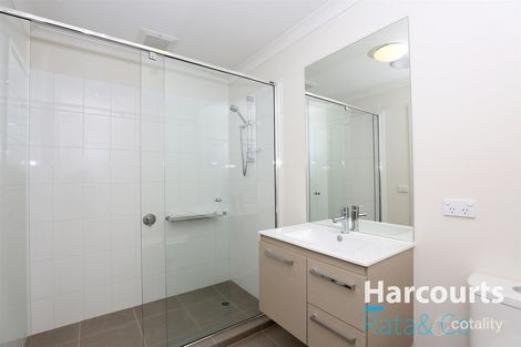 Property photo of 9 Esperance Lane Epping VIC 3076