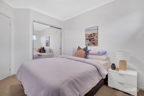 Property photo of 46 Scoria Circuit Craigieburn VIC 3064