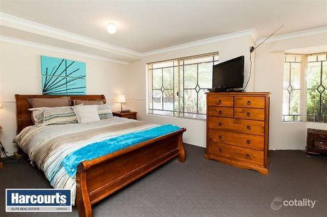Property photo of 10 Harwood Close Canning Vale WA 6155